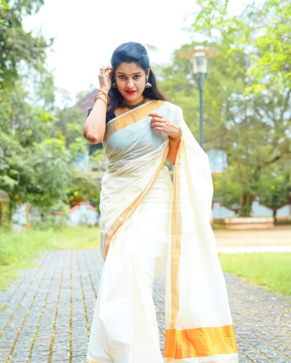 Kerala Onam kasavu saree (3X5) gold border