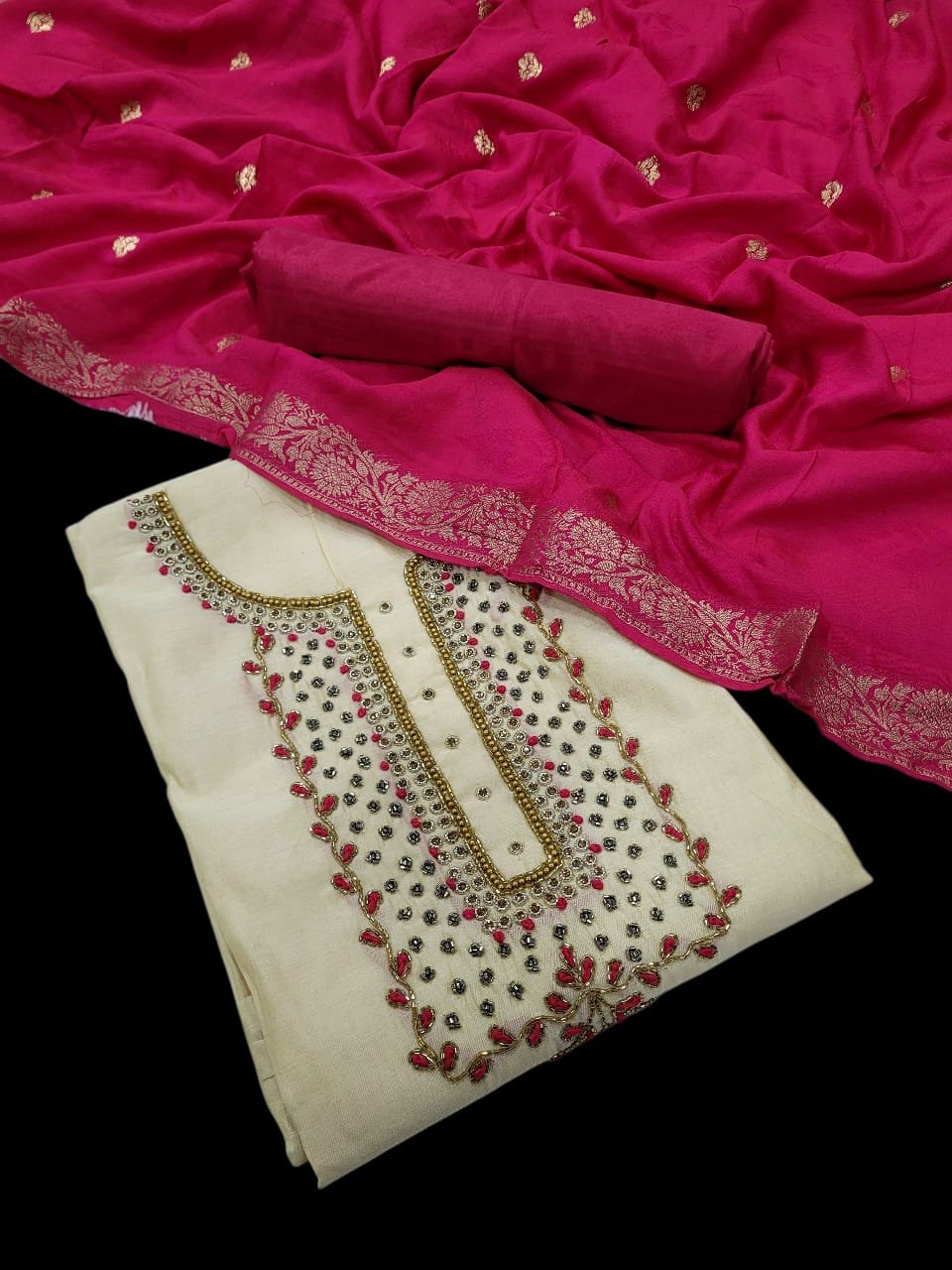 2025/09/1004980379.jpg Branded festive wear Salwar with aariwork Design(3pcs Set) - Image 1