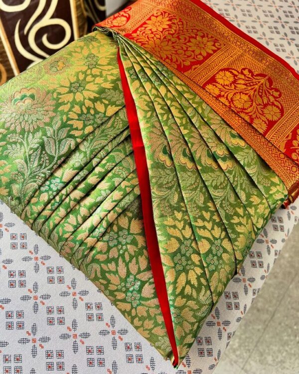 Saree Pre Pleating