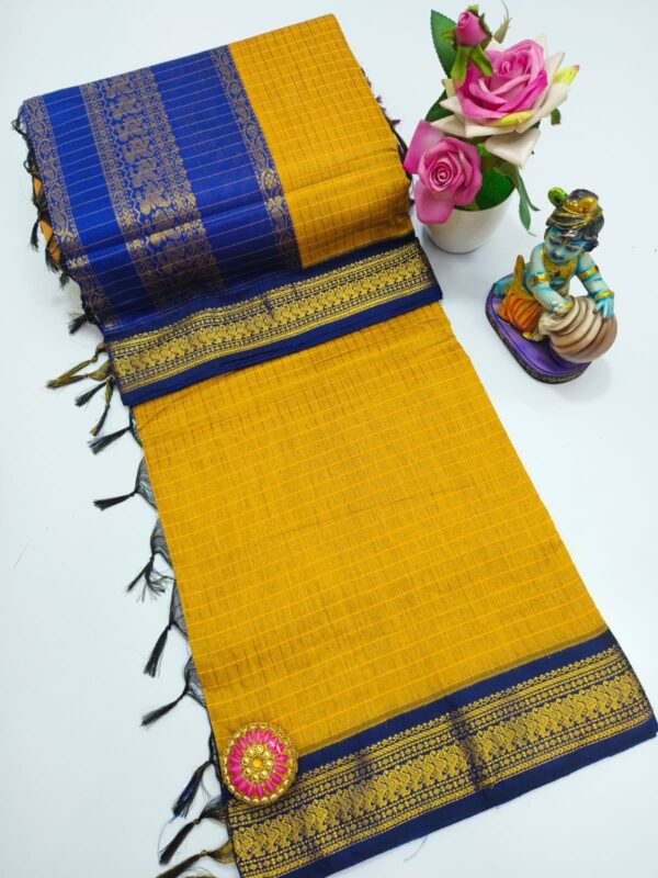 Checked Kalyani cotton saree/Lata Gadwal Paithani