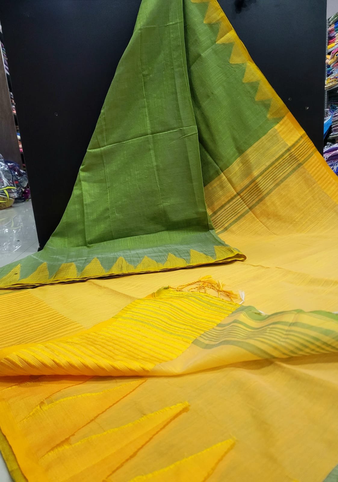 2025/11/1005067964.jpg Handloom Kadhi Sarees - Image 1