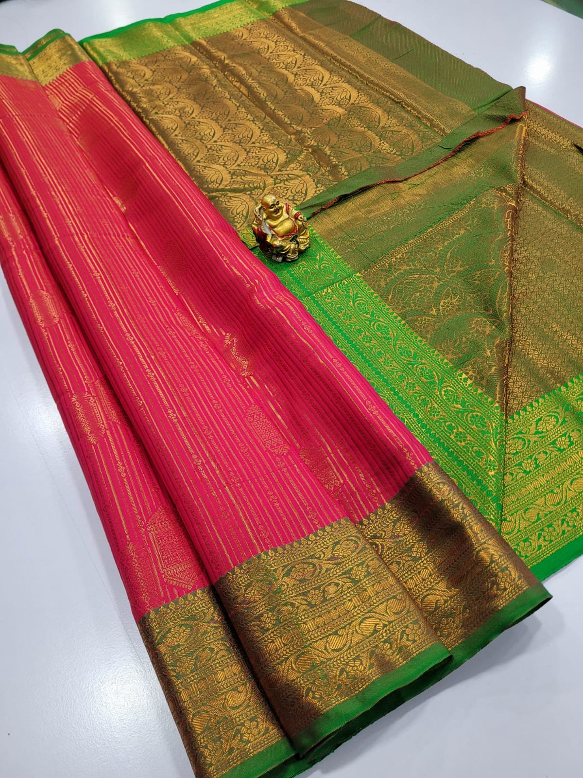2025/12/1005136996.jpg VAIRAM : Elite Vairaoosi Pattu Sarees - Image 1