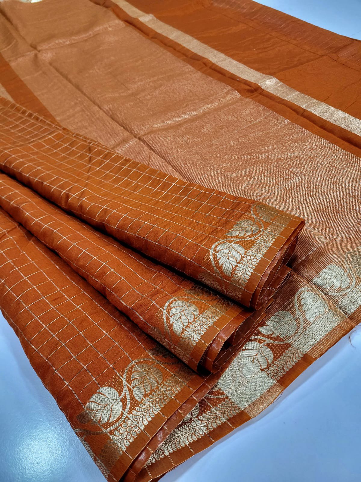 2026/01/1000496125.jpg Premium Crushed silk Sarees with Zari checks - Image 1