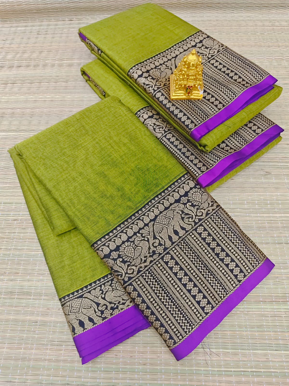 2026/01/1000518452.jpg Authentic Narayanpet Cotton Sarees - Image 1