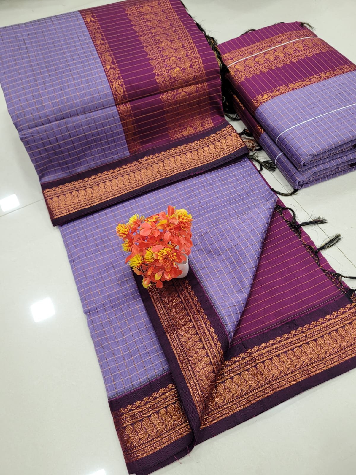 2026/01/1005163597.jpg Checked Kalyani cotton saree/Lata Gadwal Paithani - Image 1