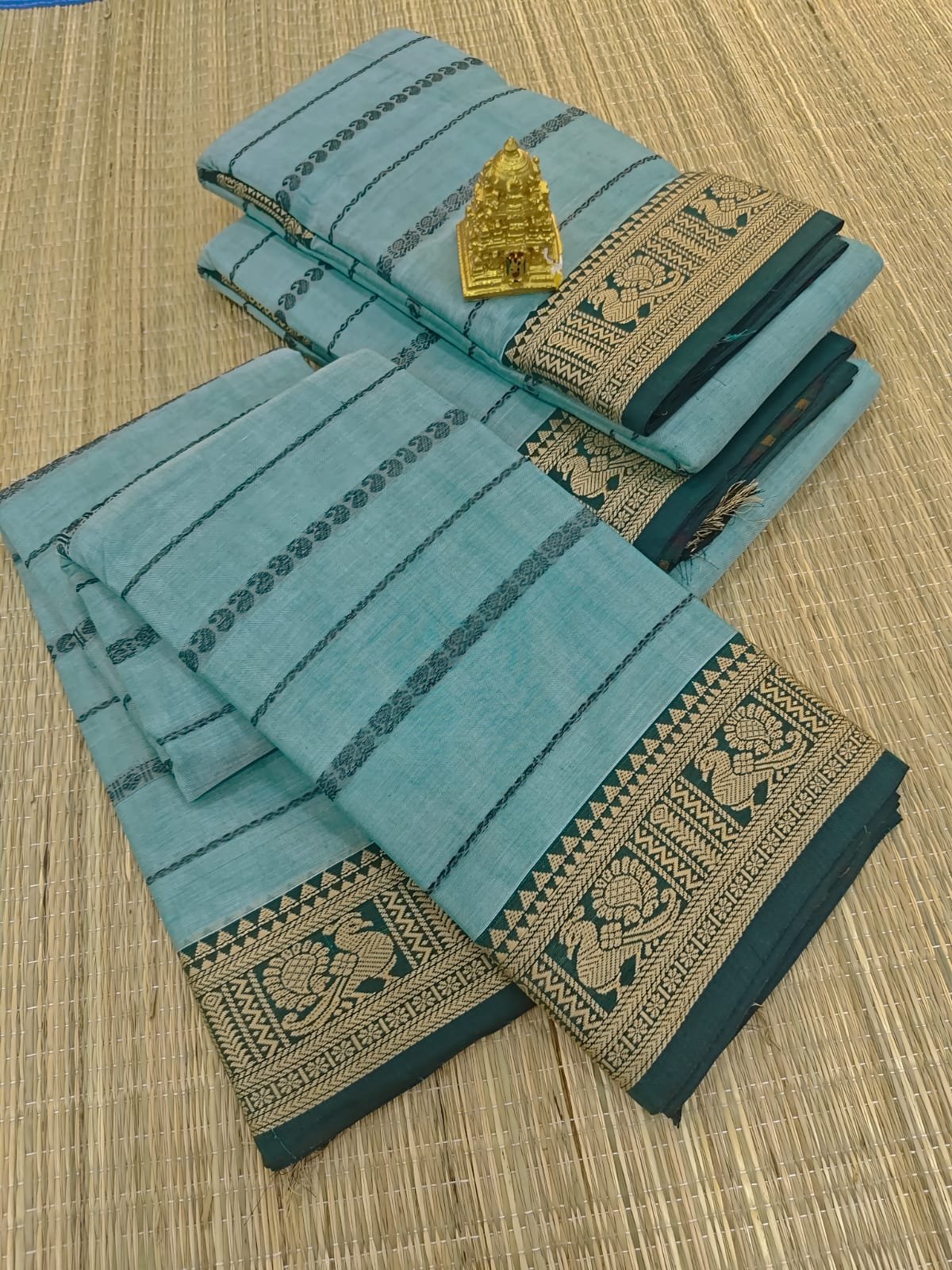 2026/01/1005171100.jpg Authentic Narayanpet Cotton Sarees - Image 1