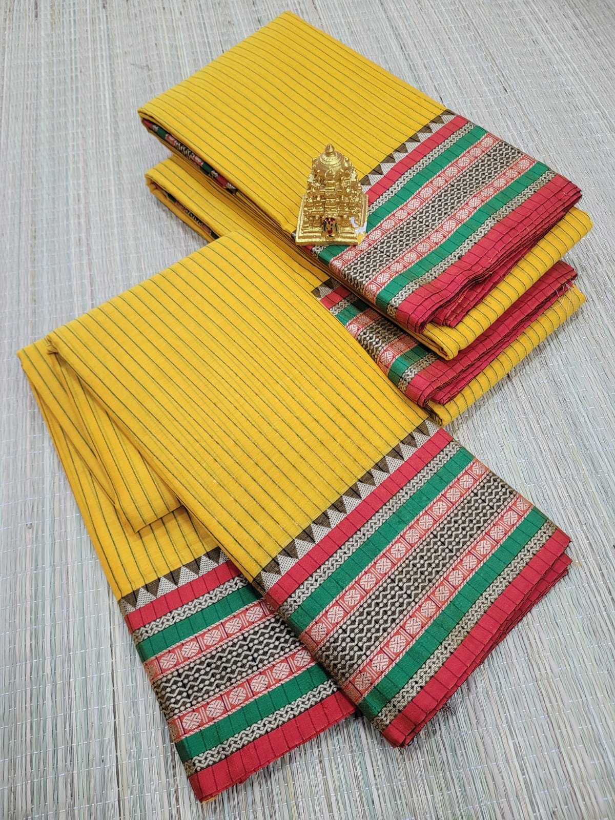 2026/02/1005172939.jpg Authentic Narayanpet Cotton Sarees - Image 1