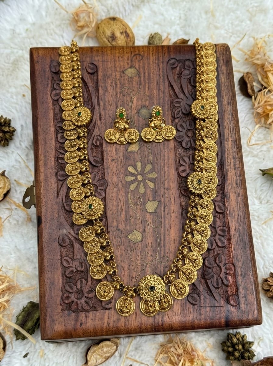 2026/04/1005192858.jpg Premium Antique Jewels from Parivastra's & Creations - Image 1