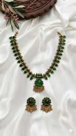 Premium Antique Jewels from Parivastra's & Creations - Image 2