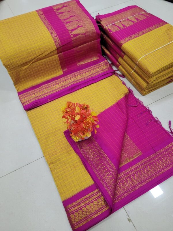 Checked Kalyani cotton saree/Lata Gadwal Paithani