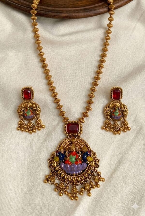 Premium & Designer Wear Neck Piece with Earring Set