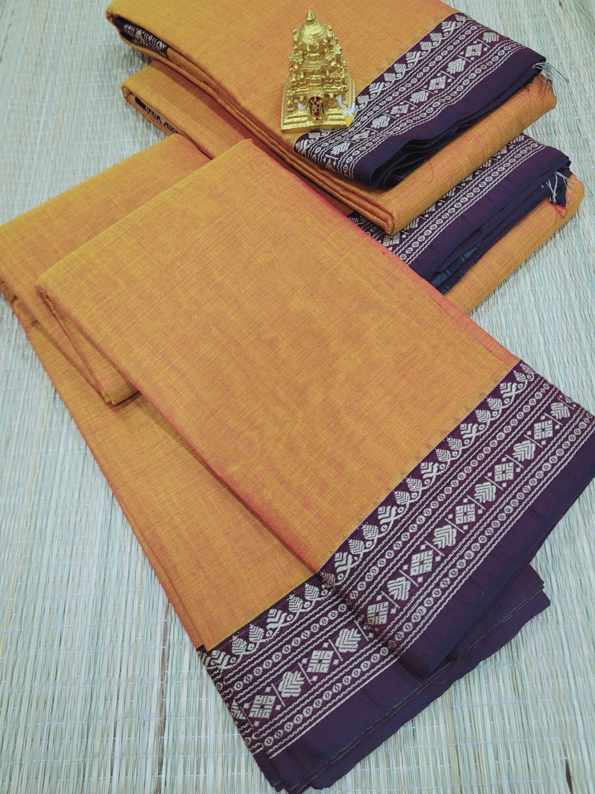 2026/05/1005206601.jpg Authentic Narayanpet Cotton Sarees - Image 1