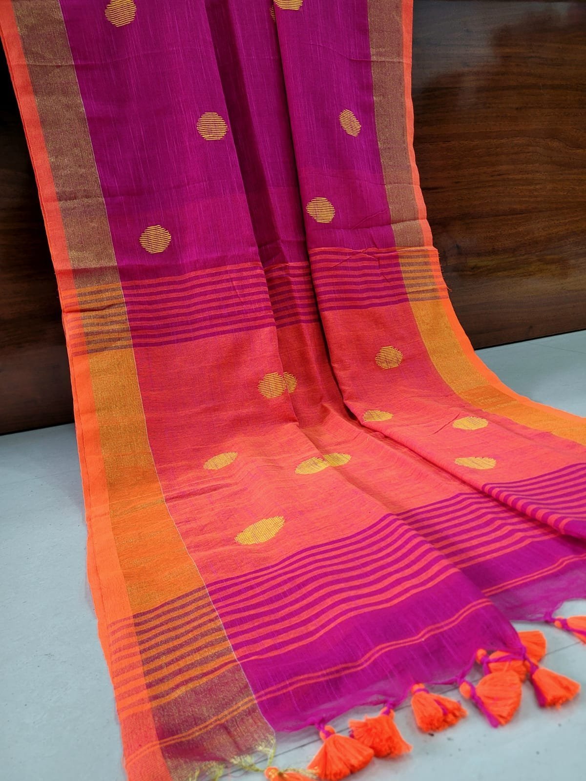1005202260.jpg BALL : HANDLOOM KADHI SAREES - Image 1