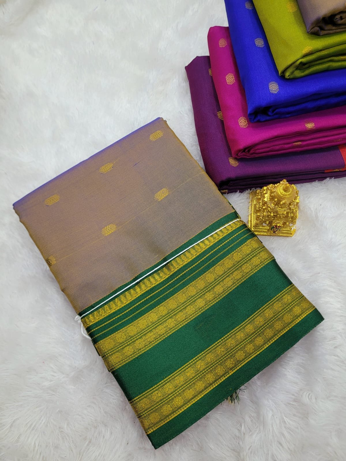 2026/07/1005234892.jpg Premium Aarna Soft Silk Saree - Image 1