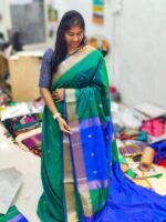 Vaibavam : Elite Kanchi Soft Silk- Peacock Green Dual Tone