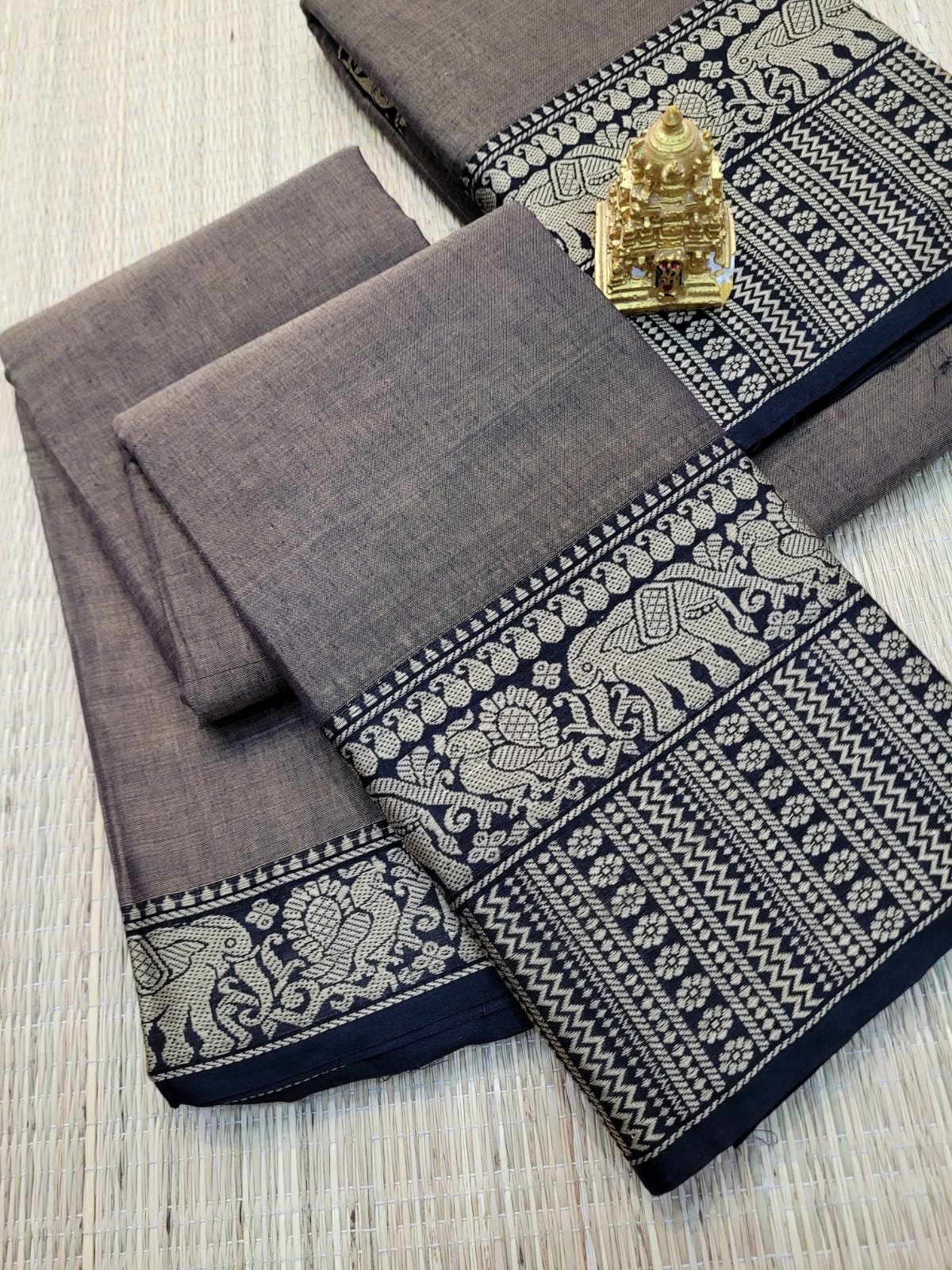WhatsApp Image 2026-07-10 at 3.31.08 PM (2) Authentic Narayanpet Cotton Sarees - Image 1
