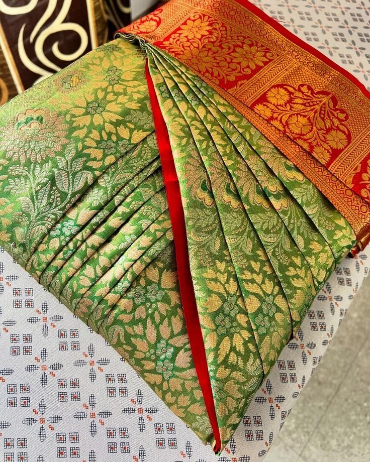 1006335389.jpg Saree Pre Pleating - Image 1