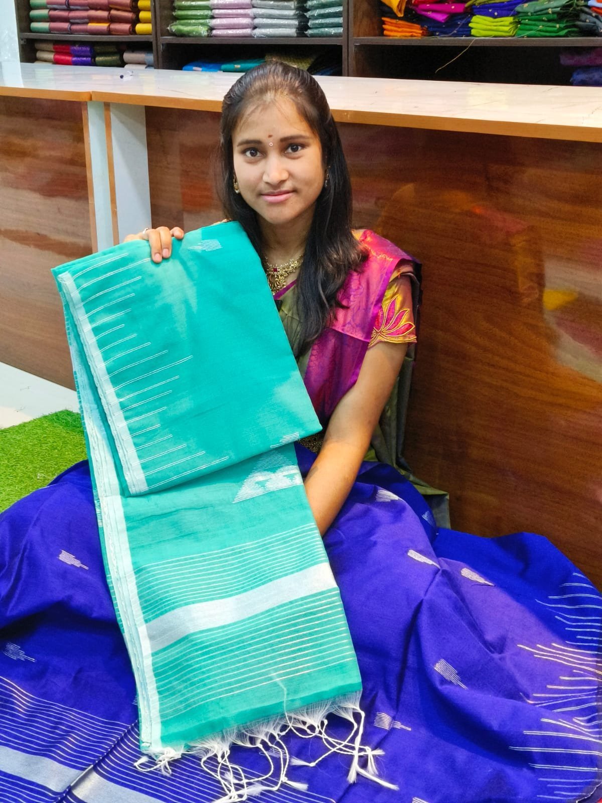 WhatsApp-Image-2024-12-27-at-3.22.32-PM-1.jpeg Handloom Khadi Sarees - Image 1